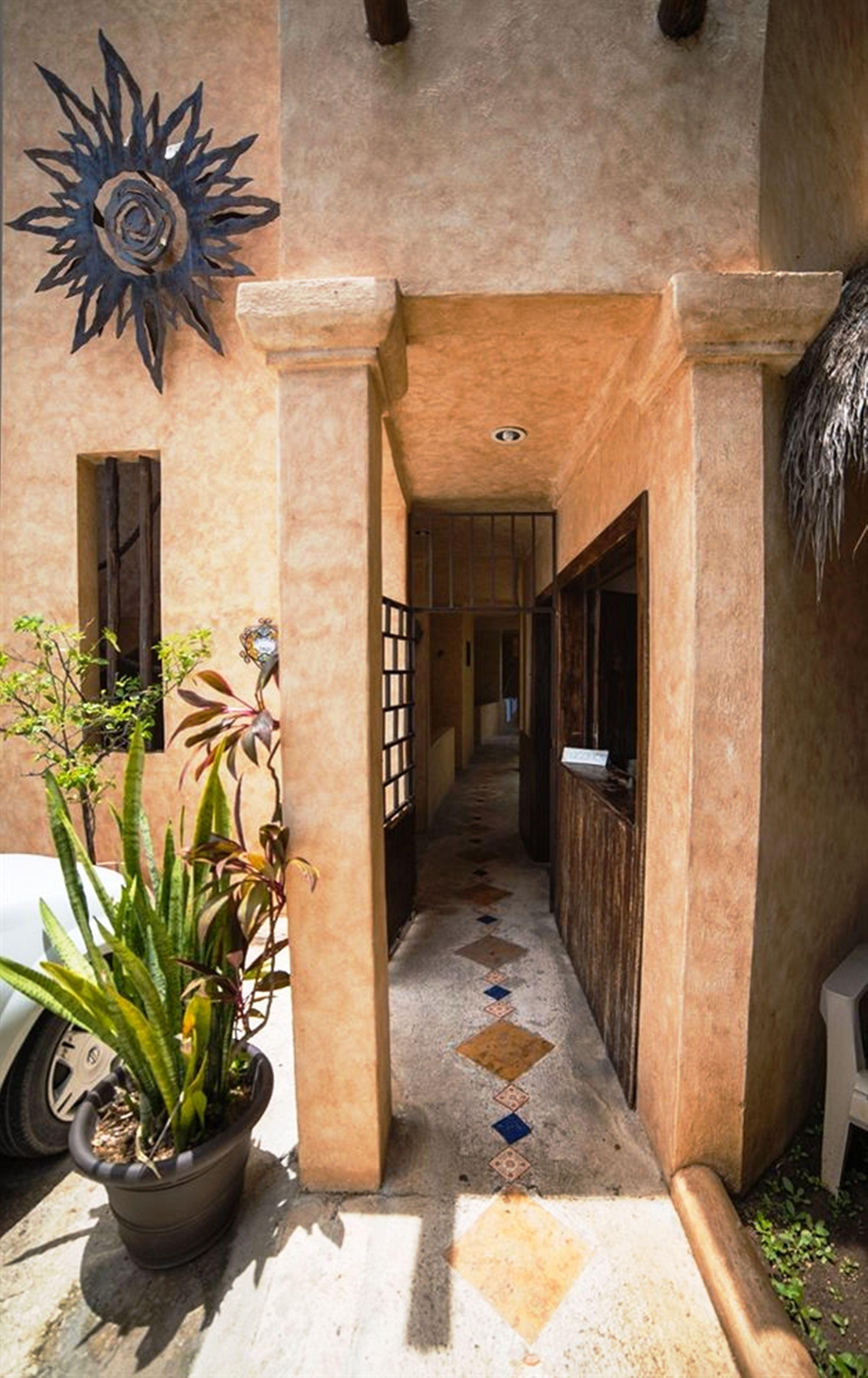 Hotel Barrio Latino Riviera Maya
